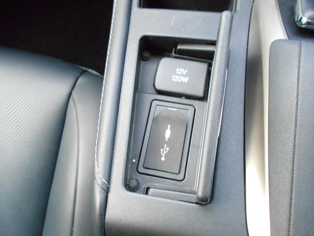 CT CT200h バージョンC メーカーOPL-texブラック合皮パワーシート&シートヒーター・ステアリングヒーター・クリアランスソナー・スペアタイヤ・純正ナビ・フルセグ・Bluetooth・バックカメラ・ETC・ドラレコ・&記録簿(48枚目)