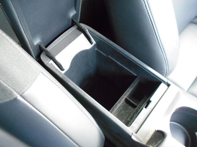 CT CT200h バージョンC メーカーOPL-texブラック合皮パワーシート&シートヒーター・ステアリングヒーター・クリアランスソナー・スペアタイヤ・純正ナビ・フルセグ・Bluetooth・バックカメラ・ETC・ドラレコ・&記録簿(51枚目)