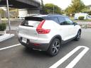 ＸＣ４０ Ｔ４　ＡＷＤ　Ｒデザイン　ハーフレザーシート・前席パワーシート・全席シートヒーター・ステアリングヒーター・パワーテールゲート・クルコン・置くだけ充電・純正９インチナビ・フルセグ・Ｂｌｕｅｔｏｏｔｈ・３６０度カメラ・ＥＴＣ（5枚目）