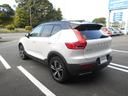 ＸＣ４０ Ｔ４　ＡＷＤ　Ｒデザイン　ハーフレザーシート・前席パワーシート・全席シートヒーター・ステアリングヒーター・パワーテールゲート・クルコン・置くだけ充電・純正９インチナビ・フルセグ・Ｂｌｕｅｔｏｏｔｈ・３６０度カメラ・ＥＴＣ（7枚目）
