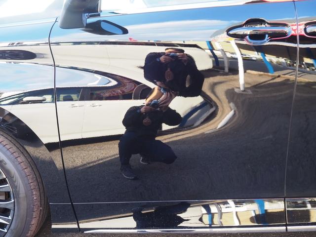 ヴェルファイアハイブリッド Ｚ　プレミア　左右独立ムーンルーフ　フルセグ　メモリーナビ　デジタルインナーミラー　１３．２インチ後席モニター　バックカメラ　ＢＭＳ　ヘッドアップディスプレイ　両側電動スライド　パワーバックドア　ＬＥＤヘッドランプ（12枚目）