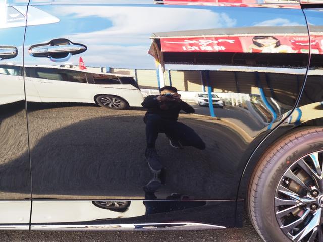 ヴェルファイアハイブリッド Ｚ　プレミア　左右独立ムーンルーフ　フルセグ　メモリーナビ　デジタルインナーミラー　１３．２インチ後席モニター　バックカメラ　ＢＭＳ　ヘッドアップディスプレイ　両側電動スライド　パワーバックドア　ＬＥＤヘッドランプ（13枚目）