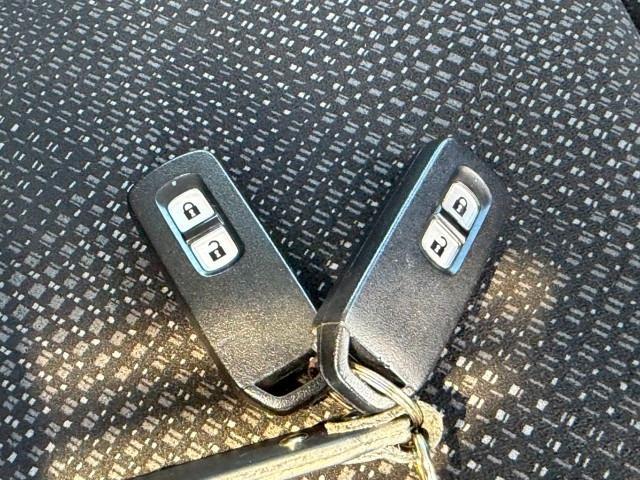 N-WGN G・スタイリッシュパッケージ ナビ Bカメラ ETC クルコン CTBA AW HID ドアバイザー  セキュリティアラーム オートエアコン スマートキー DVD ESC ベンチシート(42枚目)