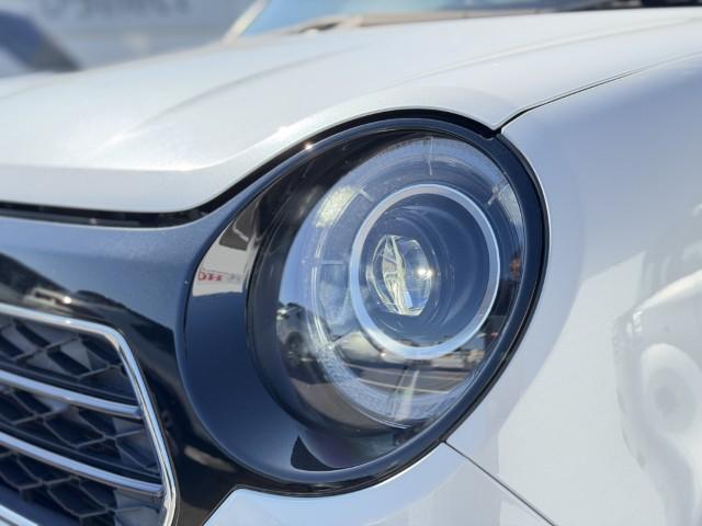 明るいＬＥＤヘッドライト。省電力＆長寿命！見た目もクールです。