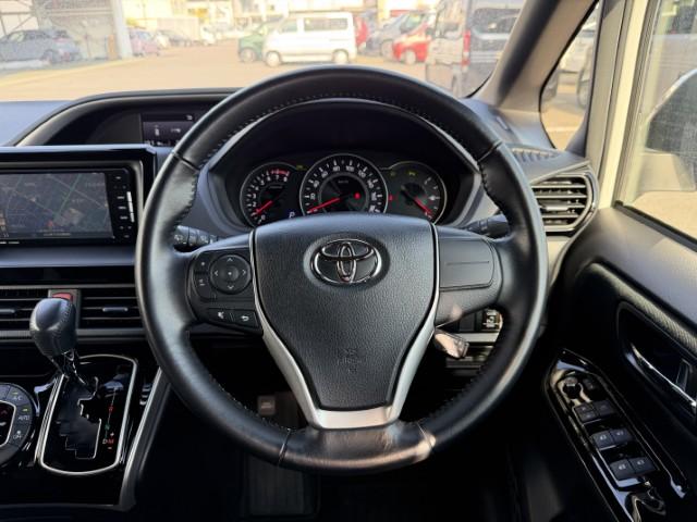 ヴォクシー ZS煌II ナビ Bカメラ 両側電動スライドドア クルーズコントロール パーキングセンサー ETC LEDヘッドライト 純正アルミ スマートキー・プッシュスタート(12枚目)