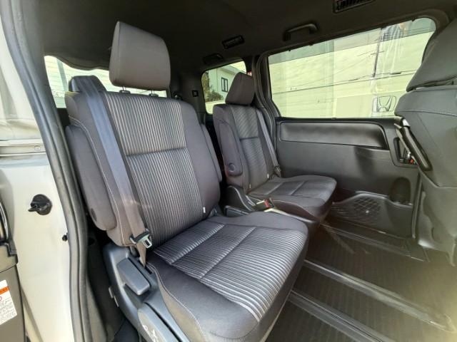 ヴォクシー ZS煌II ナビ Bカメラ 両側電動スライドドア クルーズコントロール パーキングセンサー ETC LEDヘッドライト 純正アルミ スマートキー・プッシュスタート(24枚目)