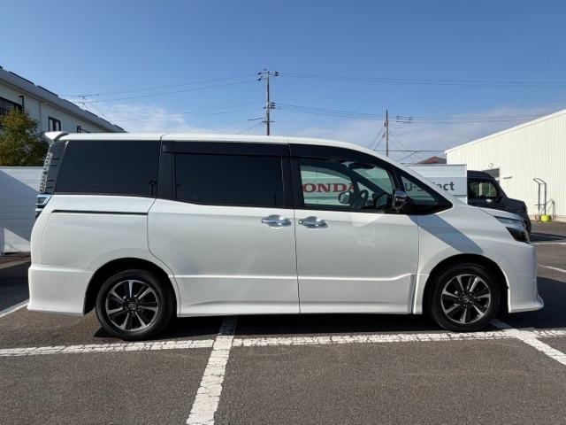 ヴォクシー ZS煌II ナビ Bカメラ 両側電動スライドドア クルーズコントロール パーキングセンサー ETC LEDヘッドライト 純正アルミ スマートキー・プッシュスタート(34枚目)