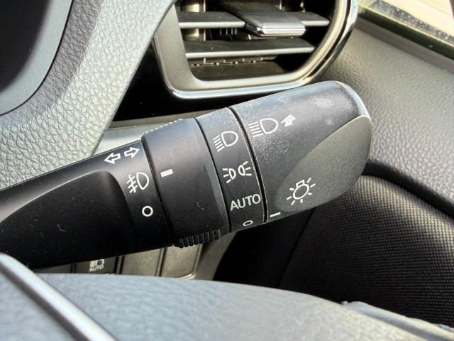 ヴォクシー ZS煌II ナビ Bカメラ 両側電動スライドドア クルーズコントロール パーキングセンサー ETC LEDヘッドライト 純正アルミ スマートキー・プッシュスタート(42枚目)