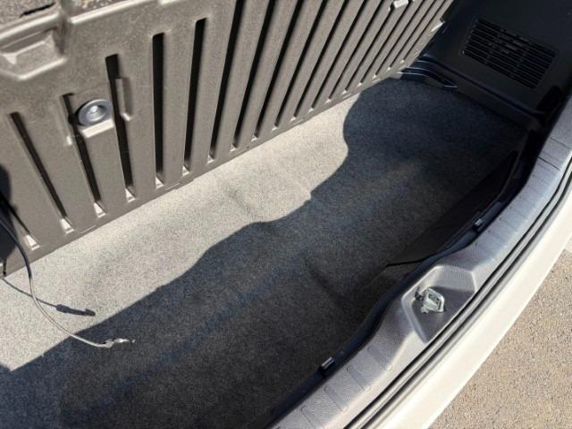 ヴォクシー ZS煌II ナビ Bカメラ 両側電動スライドドア クルーズコントロール パーキングセンサー ETC LEDヘッドライト 純正アルミ スマートキー・プッシュスタート(48枚目)