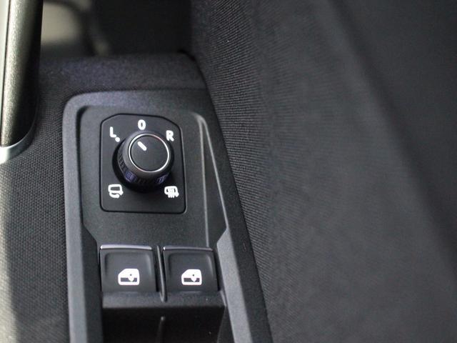 TDI ハイライン ディーゼルエンジン 認定中古車 純正ナビゲーション アダプティブクルーズコントロール LEDテールランプ シルバールーフレール プリクッシュブレーキシステム レーンキープアシスト(23枚目)