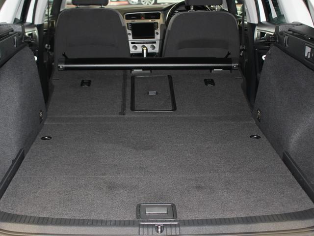 TSIコンフォートラインプレミアムエディション 弊社下取り車 禁煙車 HIDヘッドライト 純正ナビゲーション バックカメラ クルーズコントロール オートライトシステム レインセンサー 自動防眩ルームミラー カミングホーム&リービングホーム(40枚目)