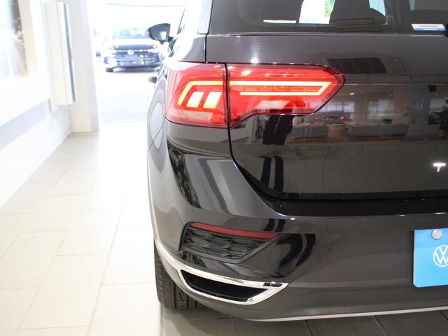 T-ロック TDI スタイルデザインパッケージ 弊社下取り車 禁煙車 認定中古車 ディーゼル車 アダプティブクルーズコントロール プリクッシュブレーキシステム LEDヘッドライト リヤトラフィックアラート 純正ナビゲーション パワーテールゲート(14枚目)