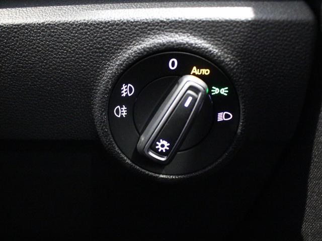 T-ロック TDI スタイルデザインパッケージ 弊社下取り車 禁煙車 認定中古車 ディーゼル車 アダプティブクルーズコントロール プリクッシュブレーキシステム LEDヘッドライト リヤトラフィックアラート 純正ナビゲーション パワーテールゲート(31枚目)