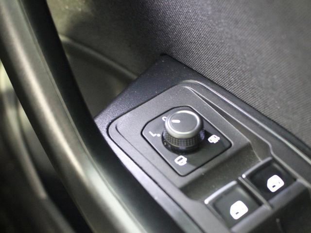 T-ロック TDI スタイルデザインパッケージ 弊社下取り車 禁煙車 認定中古車 ディーゼル車 アダプティブクルーズコントロール プリクッシュブレーキシステム LEDヘッドライト リヤトラフィックアラート 純正ナビゲーション パワーテールゲート(33枚目)