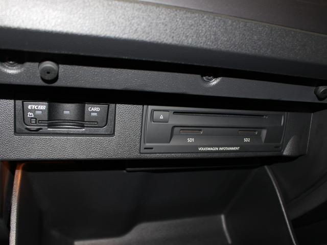 TDI Rライン DE車 デジタルメーター LEDライト 禁煙車 パワーリフトゲート SSDナビゲーション デジタルメーター オールインセーフティー 6エアバック(32枚目)