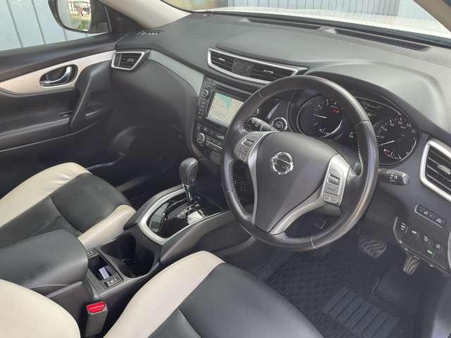 エクストレイル モード・プレミアハイブリッドエマージェンシブレーキＰ　本革シート　クルコン　ＬＥＤヘッド　ＥＴＣ　アラウンドビュー　インテリキー　衝突被害軽減　Ｂｌｕｅｔｏｏｔｈ　フルセグＴＶ　シートヒーター　クリアランスソナー　パワーテールゲート　ＤＶＤ再生機能（5枚目）