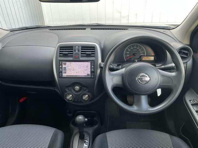 マーチ １．２　Ｓ　ナビ　バックカメラ　ＥＴＣ　ワンオーナーカ　１セグＴＶ　１オーナ－　運転席助手席エアバック　キーレス　バックモニター　ＥＴＣ　ナビＴＶ　パワーウインド　メモリーナビゲーション　オートエアコン　ＰＳ　運転席エアバッグ　ＡＢＳ（4枚目）