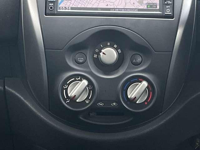 マーチ １．２　Ｓ　ナビ　バックカメラ　ＥＴＣ　ワンオーナーカ　１セグＴＶ　１オーナ－　運転席助手席エアバック　キーレス　バックモニター　ＥＴＣ　ナビＴＶ　パワーウインド　メモリーナビゲーション　オートエアコン　ＰＳ　運転席エアバッグ　ＡＢＳ（13枚目）