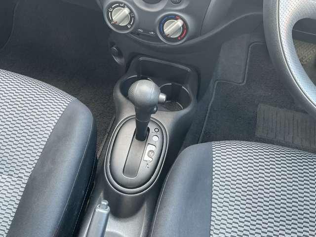 マーチ １．２　Ｓ　ナビ　バックカメラ　ＥＴＣ　ワンオーナーカ　１セグＴＶ　１オーナ－　運転席助手席エアバック　キーレス　バックモニター　ＥＴＣ　ナビＴＶ　パワーウインド　メモリーナビゲーション　オートエアコン　ＰＳ　運転席エアバッグ　ＡＢＳ（14枚目）