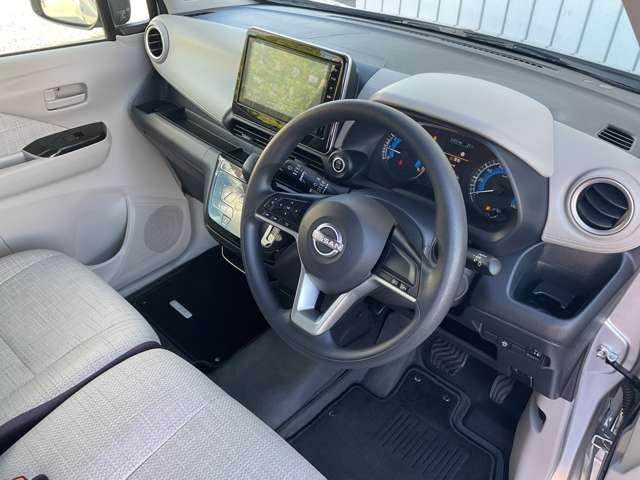 デイズ 660 X エマージェンシーブレーキ アラウンドM 踏み間違え防止 スマートキー イモビライザー バックカメラ 1オーナー レーンキープ アイドリングストップ ドライブレコーダー キーレス フルオートエアコン LEDライト WAB PS(5枚目)