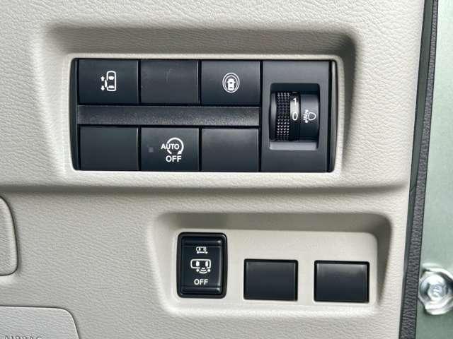 ルークス ６６０　Ｘ　元社用車・ドライブレコーダー　前後衝突軽減ブレーキ　車線逸脱防止　キーフリー　ｉ－ｓｔｏｐ　フルオートエアコン　パワーウインドウ　バックカメラ　盗難防止　カーテンエアバッグ　Ｗエアバック　メモリーナビ　エアバック　サイドモニター（13枚目）