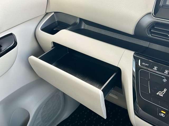 ルークス ６６０　Ｘ　元社用車・ドライブレコーダー　前後衝突軽減ブレーキ　車線逸脱防止　キーフリー　ｉ－ｓｔｏｐ　フルオートエアコン　パワーウインドウ　バックカメラ　盗難防止　カーテンエアバッグ　Ｗエアバック　メモリーナビ　エアバック　サイドモニター（16枚目）