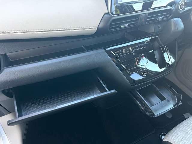 デイズ 660 X 元社用車・ドライブレコーダー・全周囲カメ 踏み間違え防止 スマートキー イモビライザー バックカメラ レーンキープ アイドリングストップ キーレス フルオートエアコン ナビTV WAB 運転席エアバック メモリーナビゲーション PS ABS(20枚目)