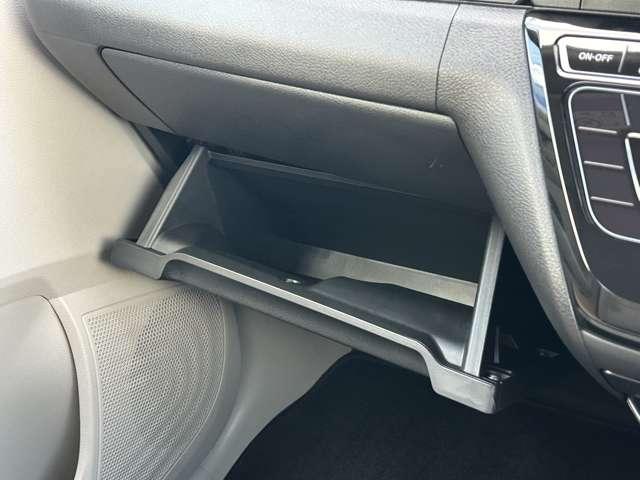 デイズ ６６０　Ｘ　元社用車・ドライブレコーダー・全周囲カメ　踏み間違え防止　スマートキー　イモビライザー　バックカメラ　レーンキープ　アイドリングストップ　ドライブレコーダー　キーレス　フルオートエアコン　ナビＴＶ　ＷＡＢ　運転席エアバック　サイドエアバッグ（14枚目）