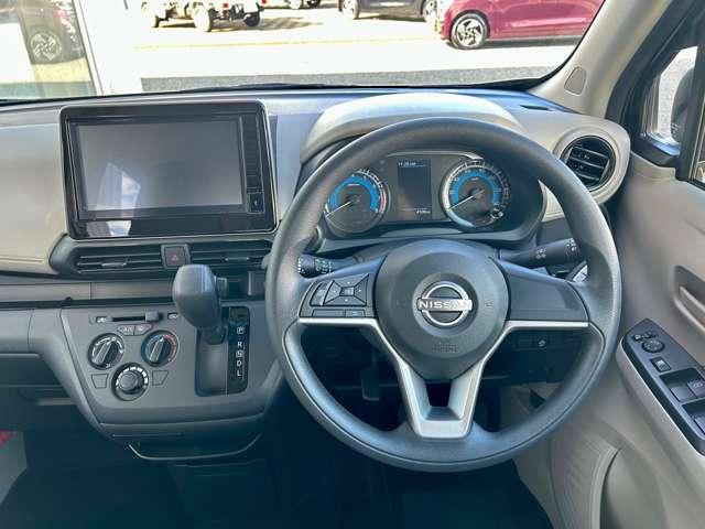 デイズ ６６０　Ｓ　元社用車・ドライブレコーダー・９インチデ　運転席エアバッグ　ｉ－ＳＴＯＰ　Ｂカメラ　車線逸脱防止　助手席エアバッグ　ドライブレコーダー　キーレスエントリーシステム　カーテンエアバック　エアコン　インテリジェントキー　ＰＷ　ＰＳ　ＡＢＳ（4枚目）