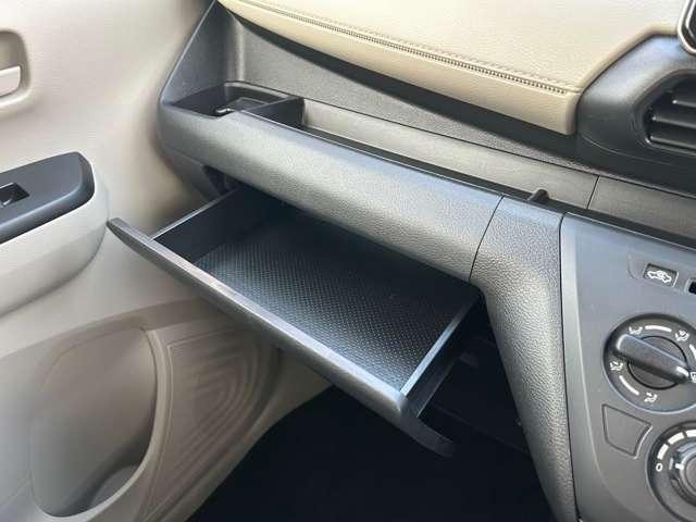 デイズ ６６０　Ｓ　元社用車・ドライブレコーダー・９インチデ　運転席エアバッグ　ｉ－ＳＴＯＰ　Ｂカメラ　車線逸脱防止　助手席エアバッグ　ドライブレコーダー　キーレスエントリーシステム　カーテンエアバック　エアコン　ＰＷ　ＰＳ　ＡＢＳ　サポカー　セキュリティー（11枚目）