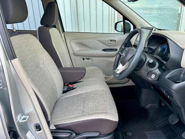 デイズ ６６０　Ｓ　元社用車・ドライブレコーダー・９インチデ　運転席エアバッグ　ｉ－ＳＴＯＰ　Ｂカメラ　車線逸脱防止　助手席エアバッグ　ドライブレコーダー　キーレスエントリーシステム　カーテンエアバック　エアコン　ＰＷ　ＰＳ　ＡＢＳ　サポカー　セキュリティー（13枚目）