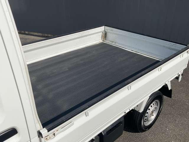 NT100クリッパートラック 660 DX 4WD 4WD 5MT ABS パワーステアリング Wエアバッグ ワンオーナー車 運転席エアバック PS 4WD エアコンパワステ ABS 寒冷地仕様(17枚目)