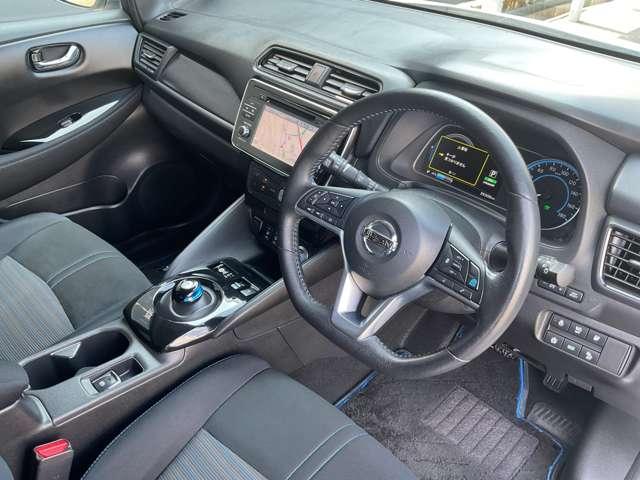 リーフ Ｇ　プロパイロット　エマージェンシーブレーキ　アダプティブクルコン　ＬＥＤヘッドライト　ＥＴＣ　スマートキー　ドライブレコーダー　バックカメラ　サイドカメラ　盗難防止　サイドカーテンエアバック　フルオートエアコン　キーフリー　メモリ－ナビ　ＡＢＳ（7枚目）