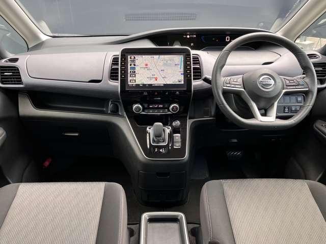 セレナ １．２　ｅ－ＰＯＷＥＲ　ハイウェイスター　Ｖ　エマジェンシーブレーキ　レーンアシスト　クルコン　Ａストップ　イモビ　フルオートエアコン　アルミホイール　エアバック　キーフリー　ＡＢＳ　パワステ　パワーウィンドウ　Ｗエアバック　両側Ｐドア（4枚目）