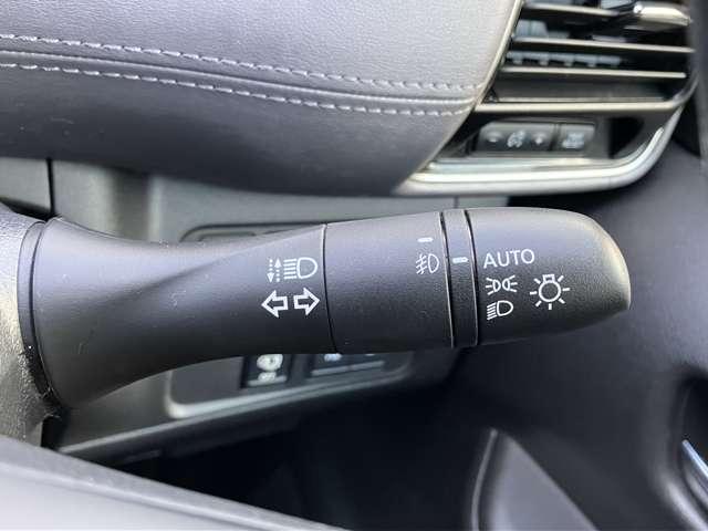 セレナ １．２　ｅ－ＰＯＷＥＲ　ハイウェイスター　Ｖ　エマジェンシーブレーキ　レーンアシスト　クルコン　Ａストップ　イモビ　フルオートエアコン　アルミホイール　エアバック　キーフリー　ＡＢＳ　パワステ　パワーウィンドウ　Ｗエアバック　両側Ｐドア（15枚目）