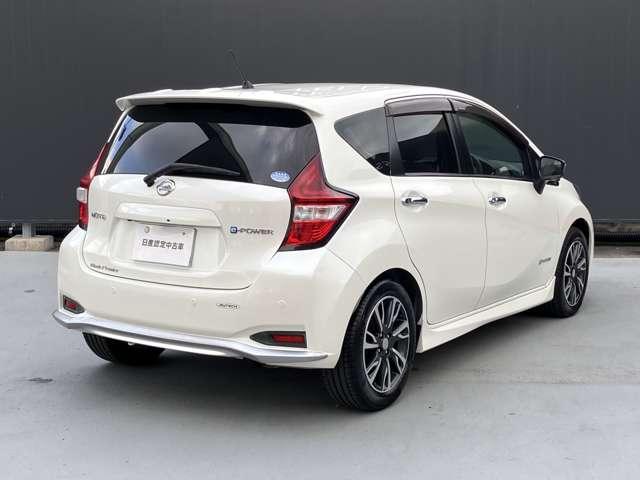 ノート １．２　ｅ－ＰＯＷＥＲ　Ｘ　モードプレミア　衝突被害軽減ブレーキ／車線逸脱警報／フロン　エマブレ　パワーウインドウ　ＷＡＢ　キーフリー　ＡＣ　ドラレコ　エアバッグ　メモリーナビ　ＡＢＳ　インテリジェントキー　アイドリングストップ　レーンキープ　ナビ　盗難防止装置　ＥＴＣ　記録簿　アルミ（2枚目）