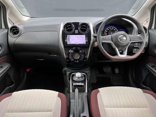 ノート １．２　ｅ－ＰＯＷＥＲ　Ｘ　モードプレミア　衝突被害軽減ブレーキ／車線逸脱警報／フロン　エマブレ　パワーウインドウ　ＷＡＢ　キーフリー　ＡＣ　ドラレコ　エアバッグ　メモリーナビ　ＡＢＳ　インテリジェントキー　アイドリングストップ　レーンキープ　ナビ　盗難防止装置　ＥＴＣ　記録簿　アルミ（4枚目）