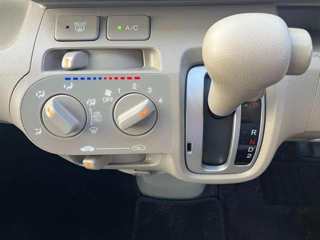 ライフ G 両席エアバッグ キーレス付き Rカメ 前席パワーウィンドウ 運転席エアバック パワーステアリング オートエアコン(5枚目)