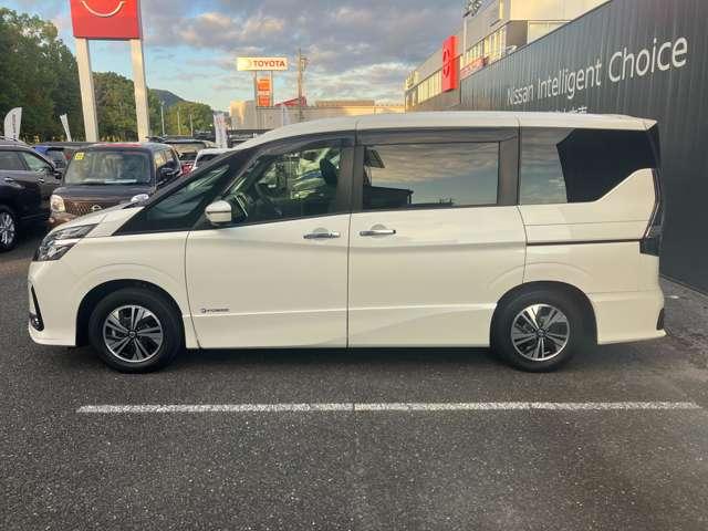 セレナ 1.2 e-POWER ハイウェイスター V 前後ドラレコ 360°カメラ エマジェンシーブレーキ 1オナ パーキングアシスト スマキー バックカメラ LED レーンアシスト 点検記録簿付 ETC ドラレコ Aストップ サイドカーテンエアバック アルミホイール(19枚目)