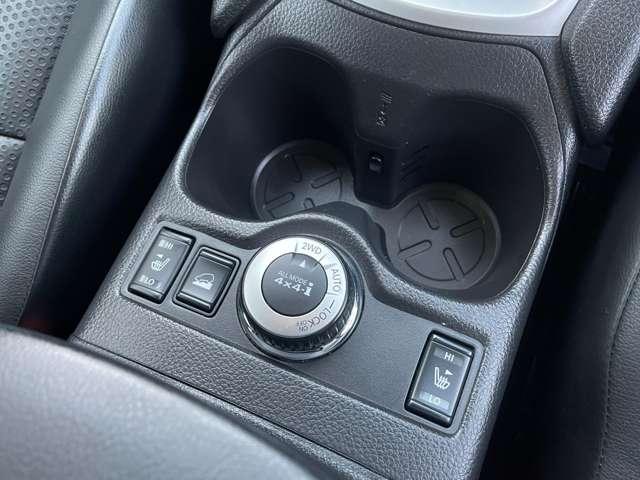 エクストレイル ２．０　２０Ｘ　ハイブリッド　エマージェンシーブレーキパッケージ　４ＷＤ　ワンオーナ－　ナビ＆ＴＶ　点検記録簿　キーレスエントリー　エアコン　パワーステアリング　メモリナビ　ＡＷ　スマ－トキ－　ＥＴＣ車載器　ワンセグ　パートタイム４ＷＤ　パワーウィンドウ　エアバッグ　ＡＢＳ（12枚目）