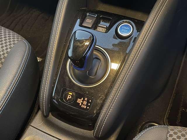 キックス 1.2 X (e-POWER) ドライブレコーダー・ETC・アラウンドビュ ナビ&TV 寒冷地仕様 ワンオ-ナ-車 追従クルコン スマートキー LEDヘッド レーンアシスト パワーステアリング ドライブレコーダー ETC 整備記録簿有 メモリーナビ サイドエアバッグ アルミ(10枚目)