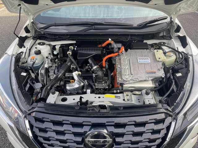 キックス １．２　Ｘ　（ｅ－ＰＯＷＥＲ）　ドライブレコーダー・ＥＴＣ・アラウンドビュ　ナビ＆ＴＶ　寒冷地仕様　ワンオ－ナ－車　追従クルコン　スマートキー　ＬＥＤヘッド　レーンアシスト　パワーステアリング　ドライブレコーダー　ＥＴＣ　整備記録簿有　メモリーナビ　サイドエアバッグ　アルミ（17枚目）