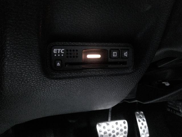 シビック ハッチバック　デジタルインナーミラー　ＥＴＣ　ナビ　オートクルーズコントロール　レーンアシスト　衝突被害軽減システム　アルミホイール　オートライト　ＬＥＤヘッドランプ　シートヒーター　ＣＶＴ　盗難防止システム（6枚目）