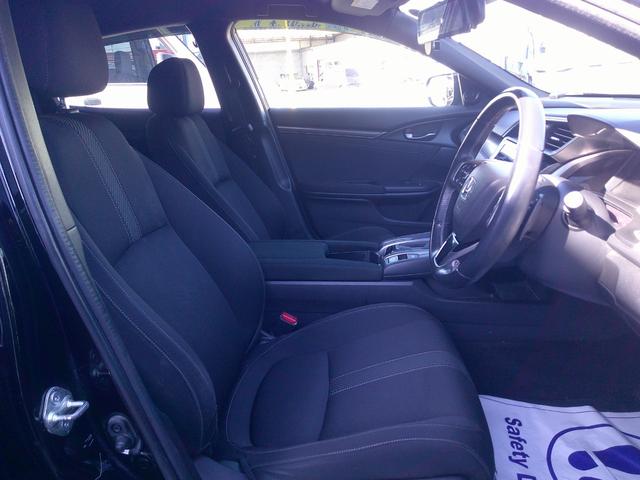 シビック ハッチバック　デジタルインナーミラー　ＥＴＣ　ナビ　オートクルーズコントロール　レーンアシスト　衝突被害軽減システム　アルミホイール　オートライト　ＬＥＤヘッドランプ　シートヒーター　ＣＶＴ　盗難防止システム（9枚目）