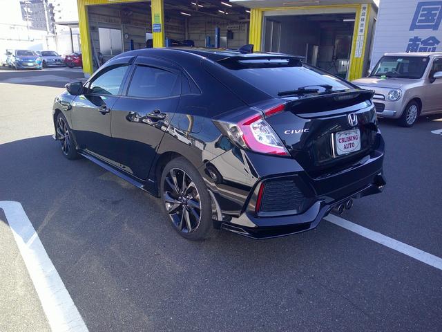 シビック ハッチバック　デジタルインナーミラー　ＥＴＣ　ナビ　オートクルーズコントロール　レーンアシスト　衝突被害軽減システム　アルミホイール　オートライト　ＬＥＤヘッドランプ　シートヒーター　ＣＶＴ　盗難防止システム（16枚目）