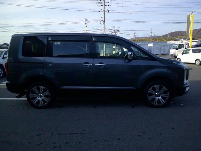 デリカD:5 P 4WD ドラレコ前後 ETC 全周囲カメラ 10.1インチナビ オートサイドステップ クリアランスソナー ACC レーンアシスト 衝突被害軽減システム 両側電動ドア LEDヘッドランプ 電動リアゲート(14枚目)