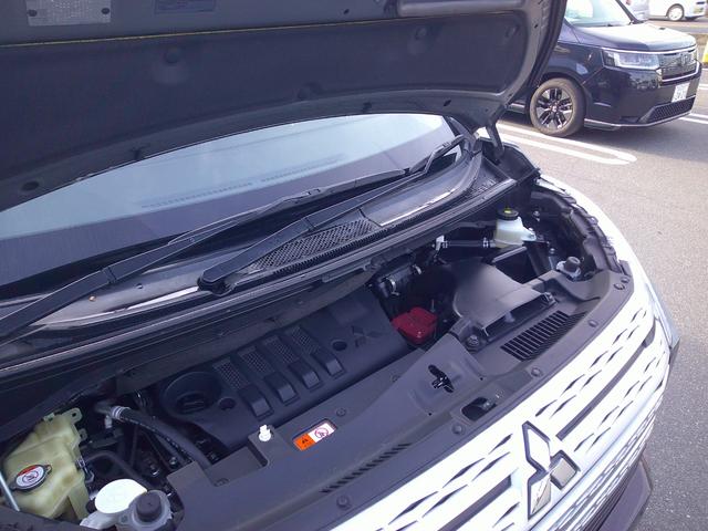 デリカD:5 P 4WD ドラレコ前後 ETC 全周囲カメラ 10.1インチナビ オートサイドステップ クリアランスソナー ACC レーンアシスト 衝突被害軽減システム 両側電動ドア LEDヘッドランプ 電動リアゲート(19枚目)