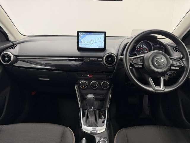 MAZDA2 1.5 15S プロアクティブ スマート エディションII ナビ フルセグTV 全周囲カメラ 360°ビューカメラ DVDプレーヤー コーナーセンサー LED 衝突軽減ブレーキ オートエアコン フルセグ シートヒーター スマートキー キーフリー バックカメラ(3枚目)