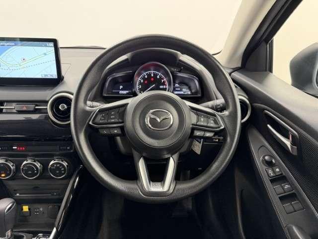 MAZDA2 1.5 15S プロアクティブ スマート エディションII ナビ フルセグTV 全周囲カメラ 360°ビューカメラ DVDプレーヤー コーナーセンサー LED 衝突軽減ブレーキ オートエアコン フルセグ シートヒーター スマートキー キーフリー バックカメラ(11枚目)