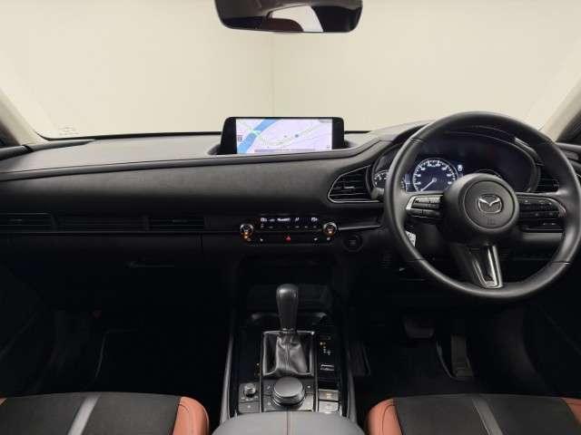 CX-30 2.0 20S レトロ スポーツ エディション BOSEサウンドシステム パワーリフトゲート 電動Rゲート MRCC フルセグ スマートブレーキサポート オートエアコン パーキングセンサー LEDヘッドライト PWシート シ-トヒ-タ-(3枚目)